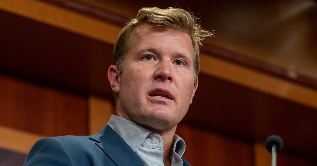Sen. Tim Sheehy makes emergency landing in Montana field after engine failure