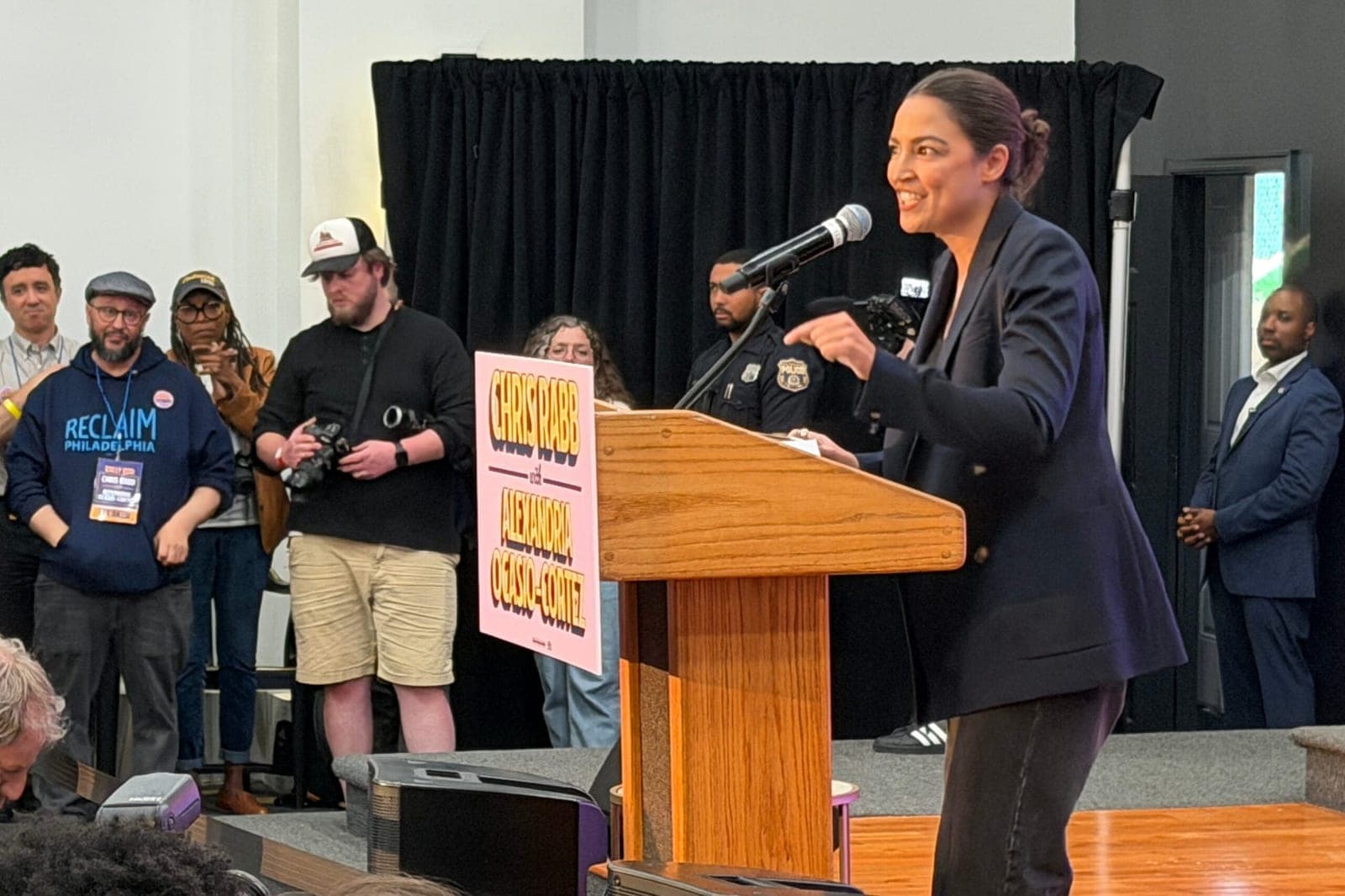 Endorsements mark final days of 3rd Congressional District race