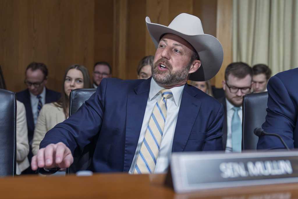 Markwayne Mullin reacts to Homeland Security secretary appointment