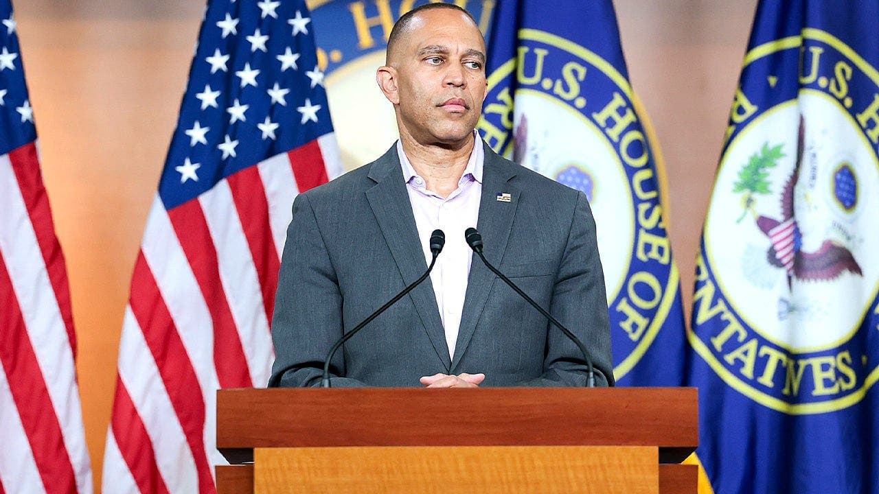 Hakeem Jeffries defied as two House Democrats back Republican rule vote