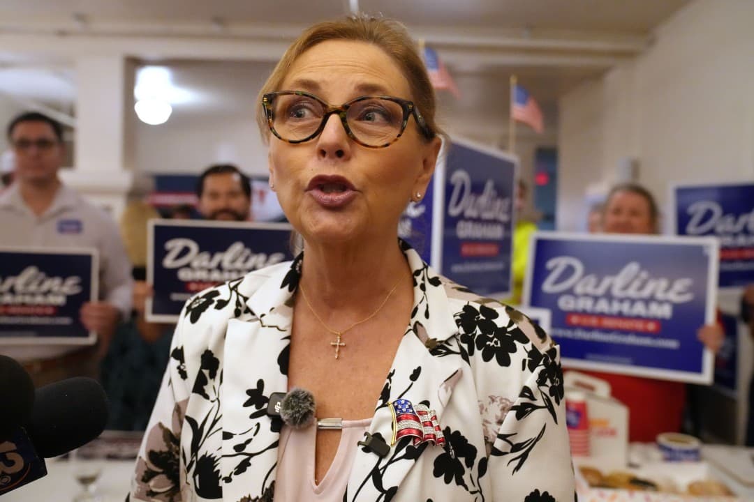 Graham Advances to GOP Senate Primary Runoff