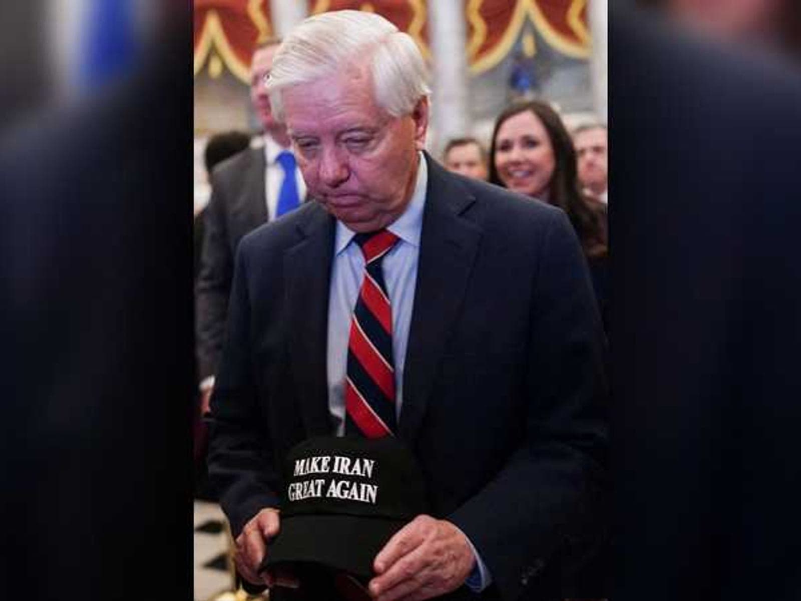 Trump biographer drops major allegation about dirt Trump had on Lindsey Graham