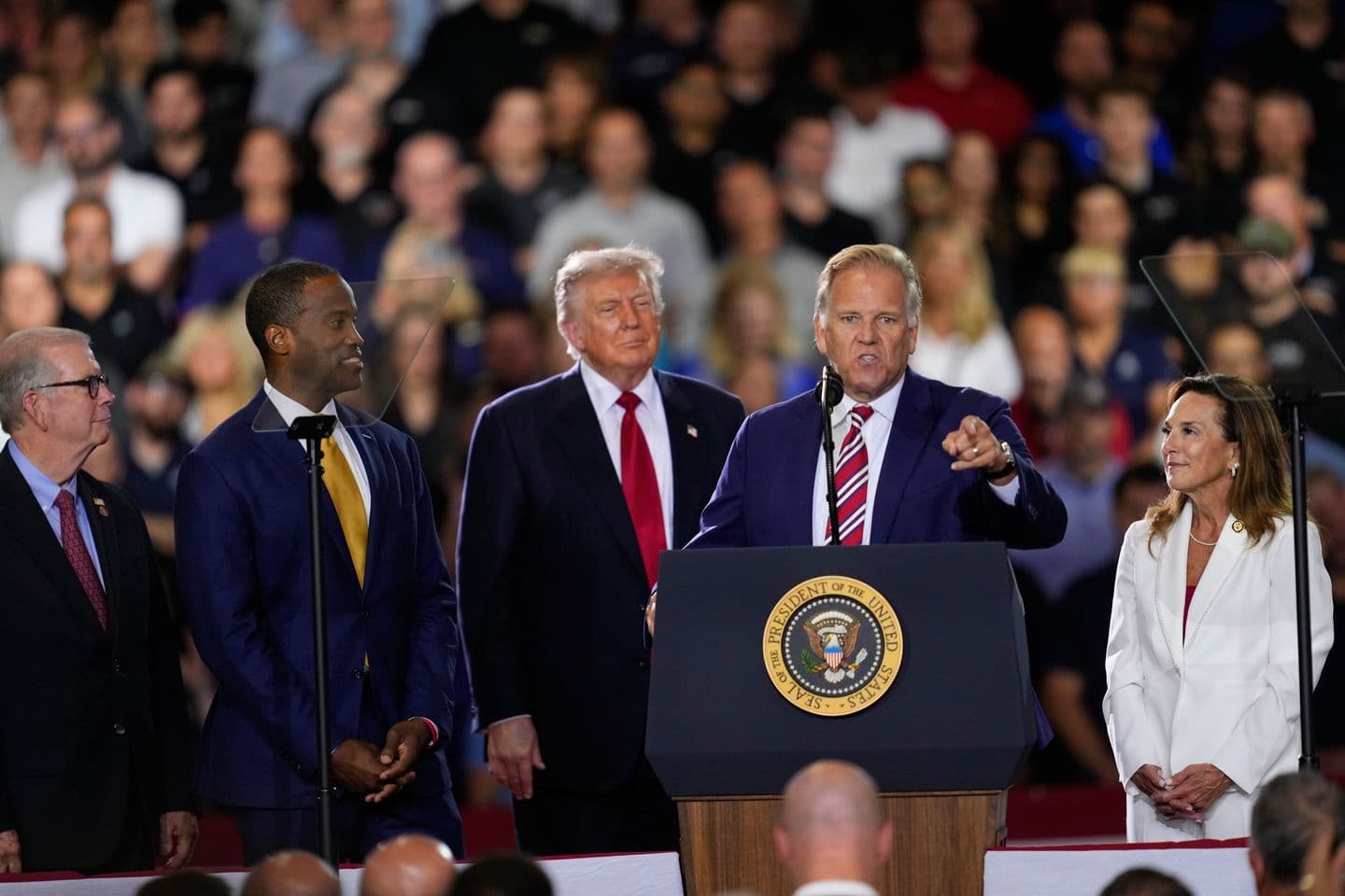 Trump lauds Rogers for hammering El-Sayed on Michigan debate stage