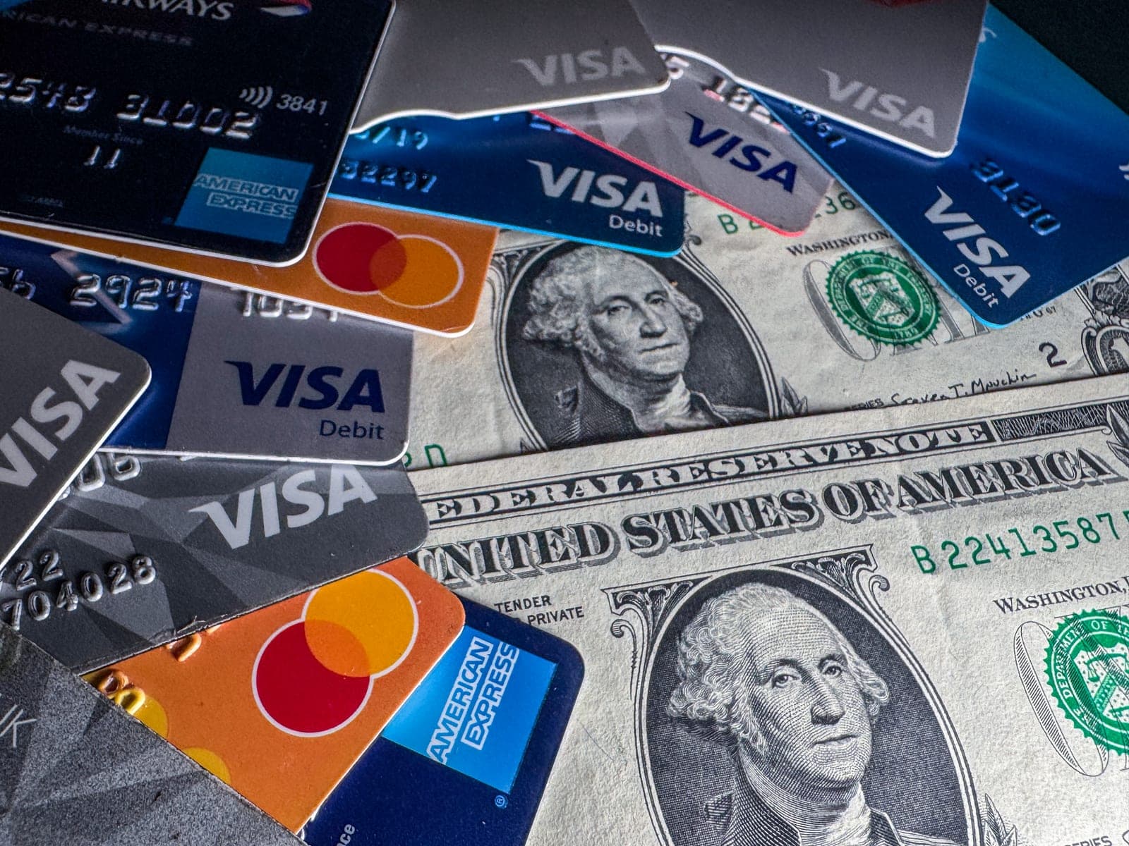 President Trump backs Durbin's bill to lower credit card swipe fees