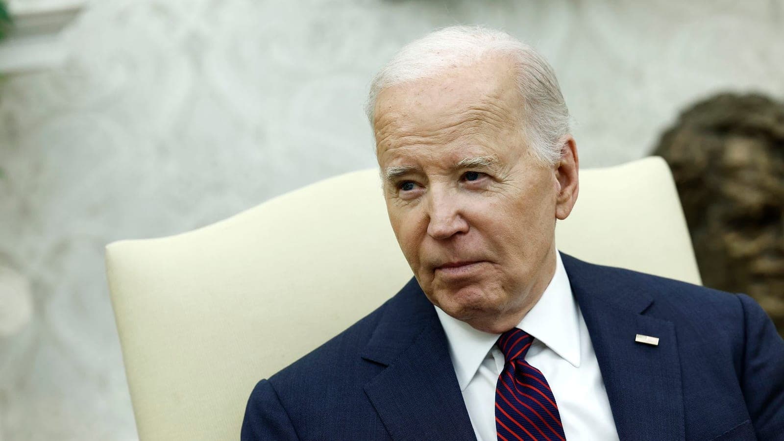 "Your impeachment investigation is over": White House rejects Comer's Biden testimony invite - Axios