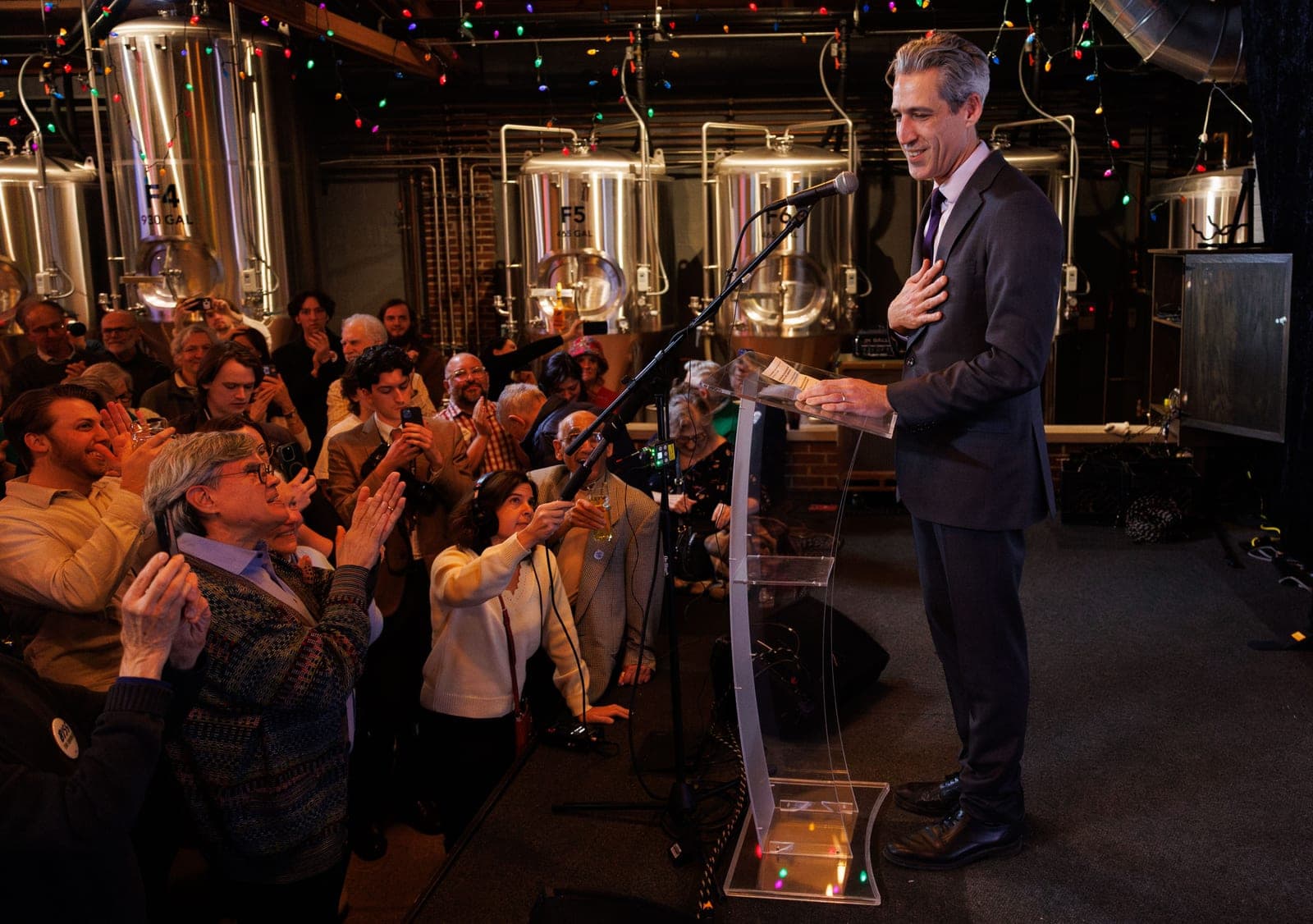 Illinois 9th Congressional District: Daniel Biss declared winner