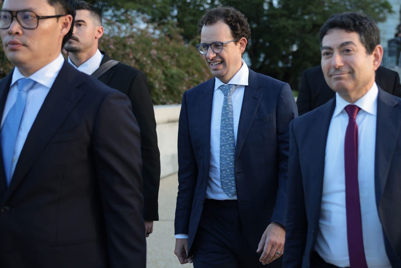 Nvidia, Anthropic CEOs to Attend Trump Meeting on AI Risks