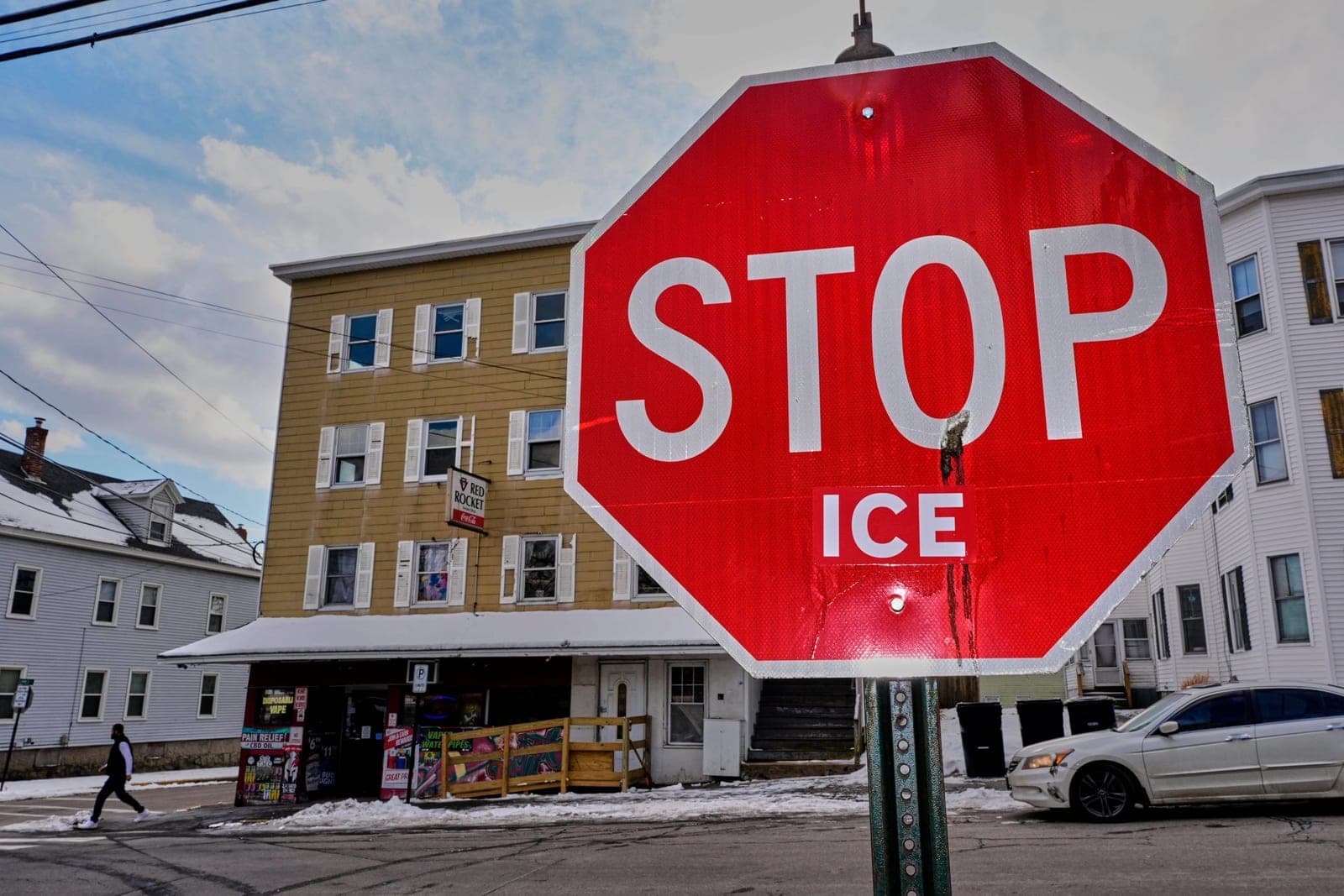 Sen. Susan Collins announces end to large-scale ICE operations in Maine after talks with Noem