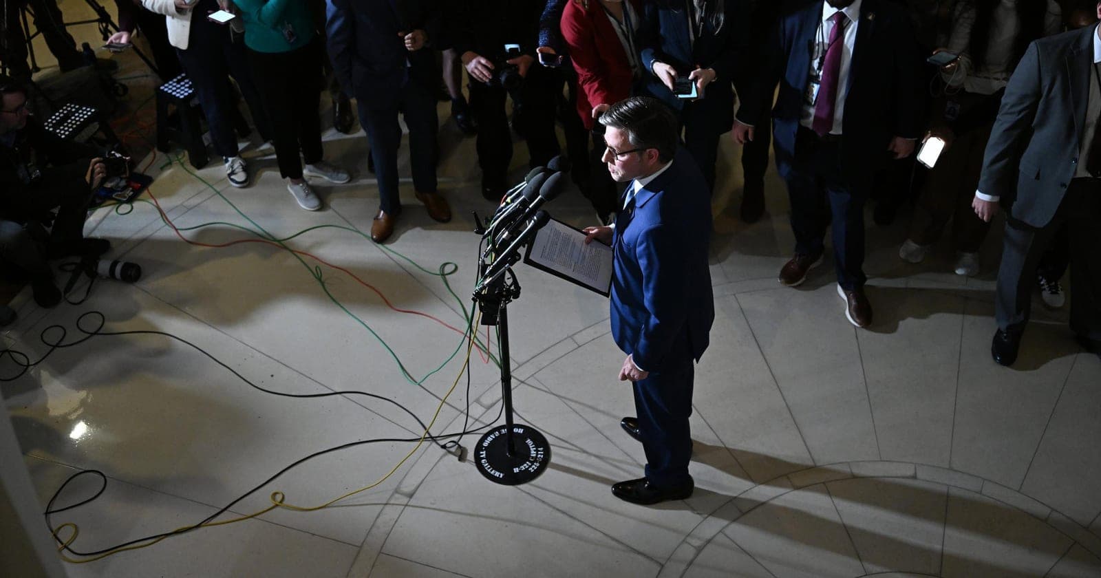 House GOP searches for votes to reopen government with razor-thin majority