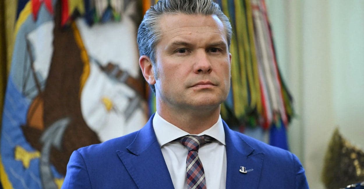 Sen. Kelly Sues Secretary of War Hegseth