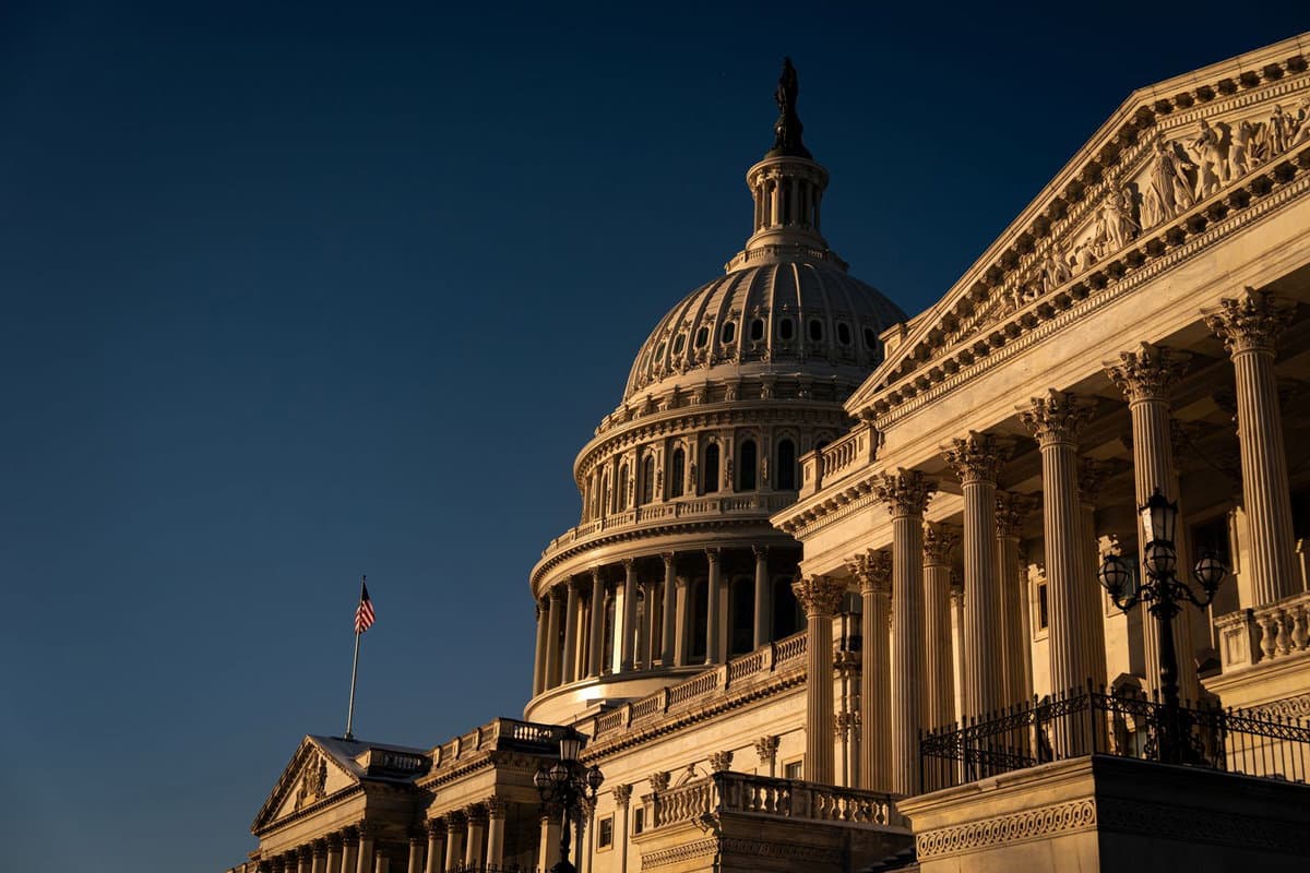 Democrats reach deal with White House, Senate Republicans to avert government shutdown