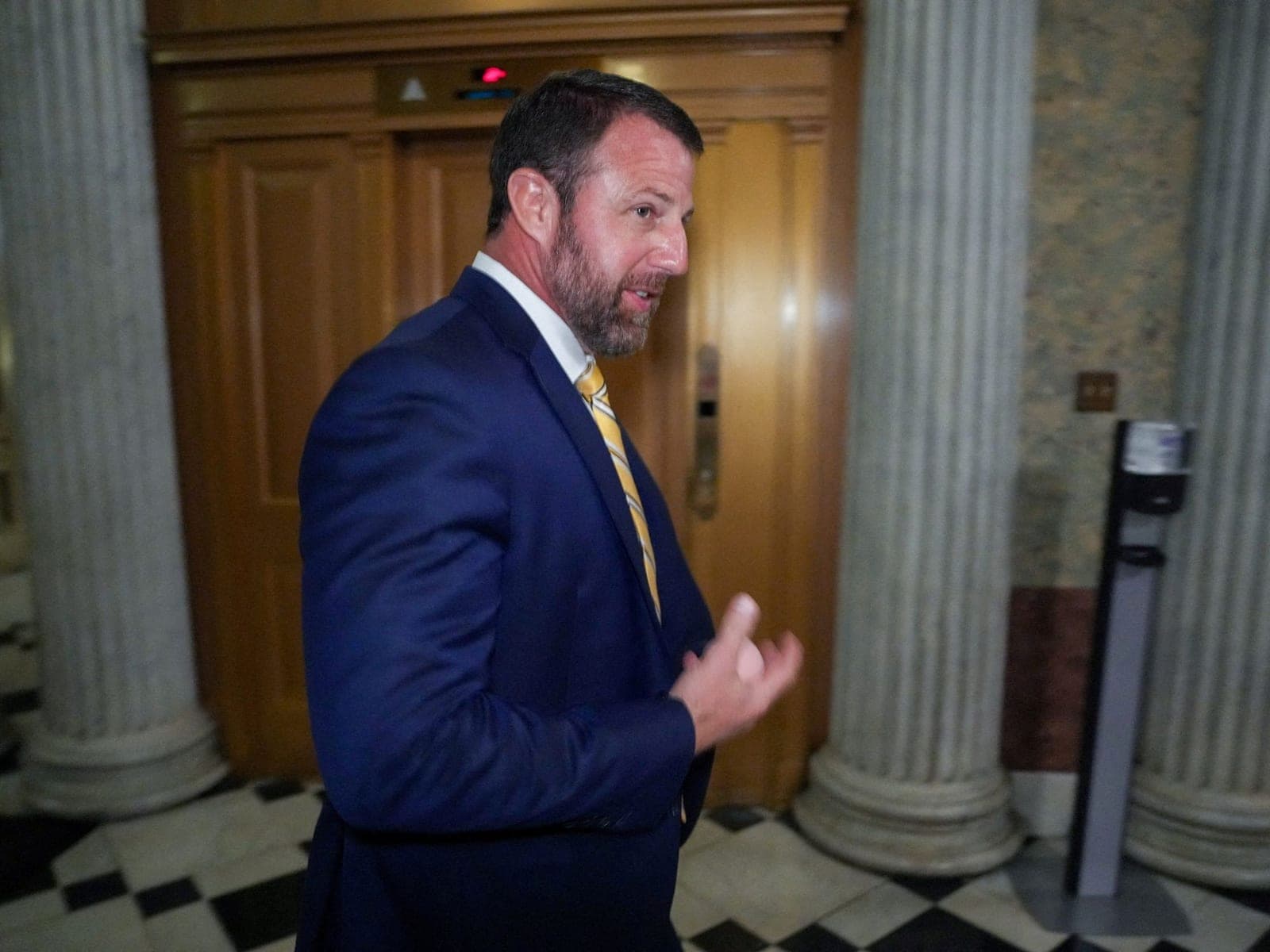 MS Now's Nicolle Wallace laughs at 'royal mess' Markwayne Mullin just inherited