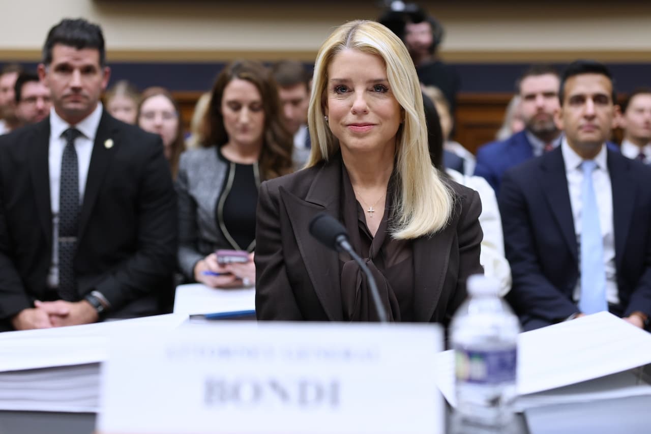 Bondi calls top Democrat a 'washed-up loser lawyer' during unruly Epstein files hearing