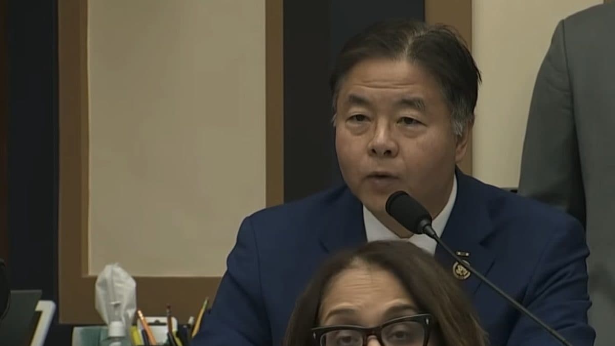 Pam Bondi stresses there is 'no evidence' of Trump committing a crime, but Ted Lieu has the paperwork to prove her wrong