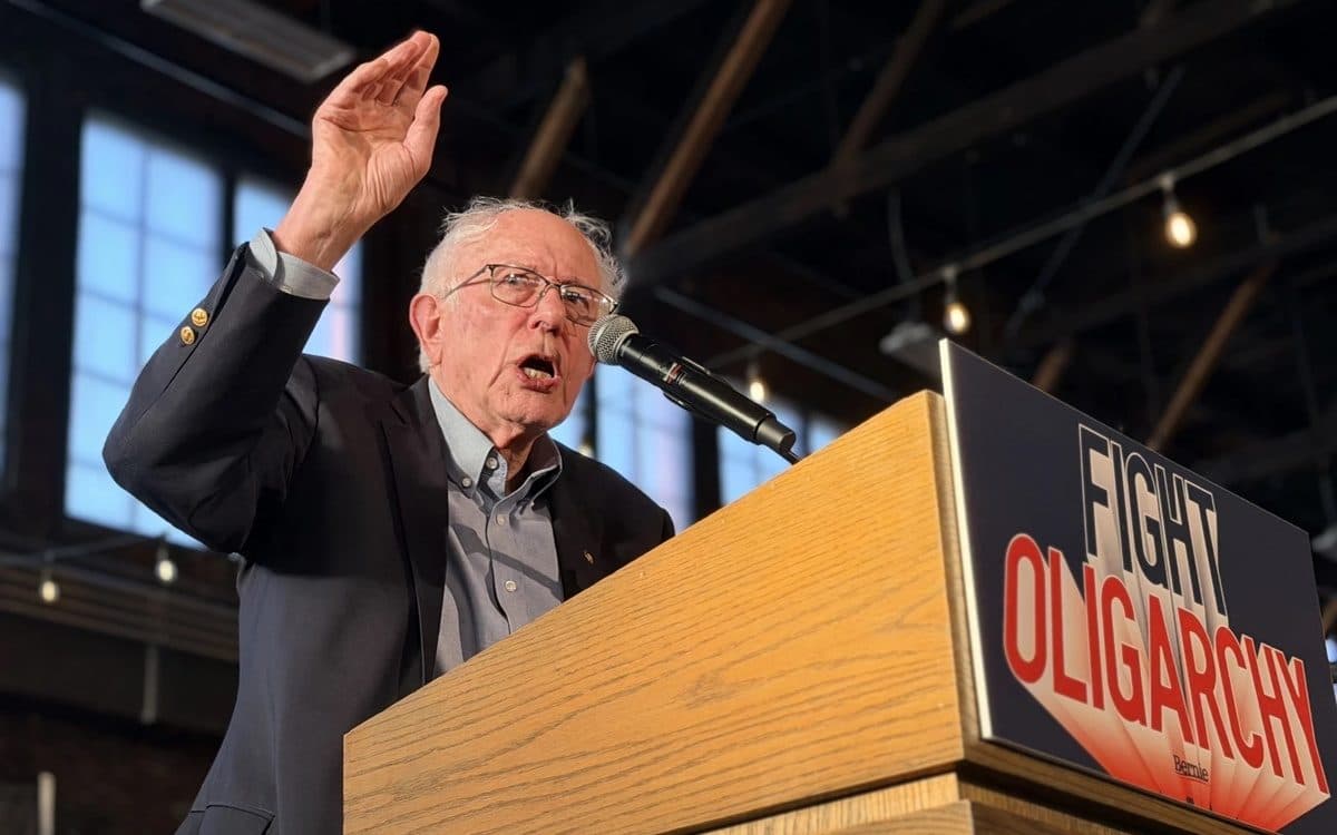 Bernie Sanders rallies support for Platner in Portland
