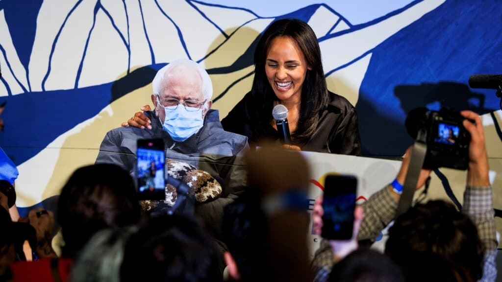 If Establishment Democrats Will Not Fight Back, Democrats Will Vote Them Out for Socialists