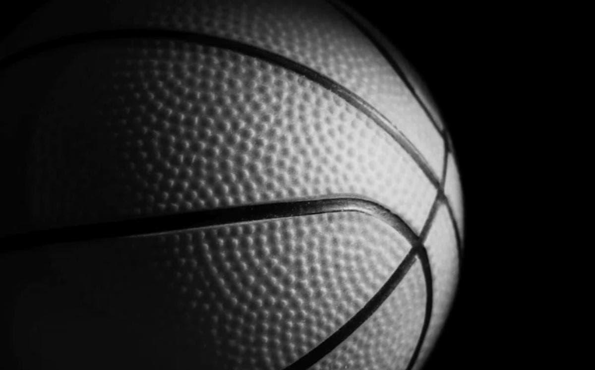 Dissecting the WNBA's man problems