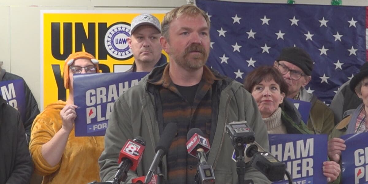 Sen. Elizabeth Warren endorses Senate candidate Graham Platner
