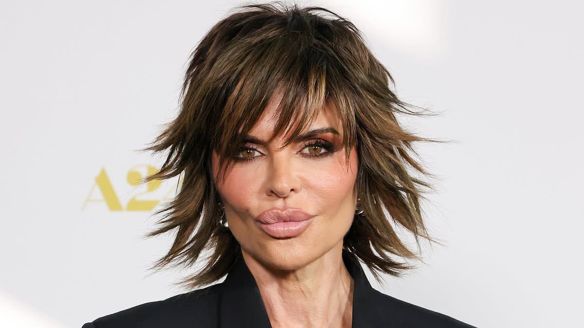 Real Housewives of Beverly Hills alum Lisa Rinna makes wild Mitch McConnell claim amid hospitalization