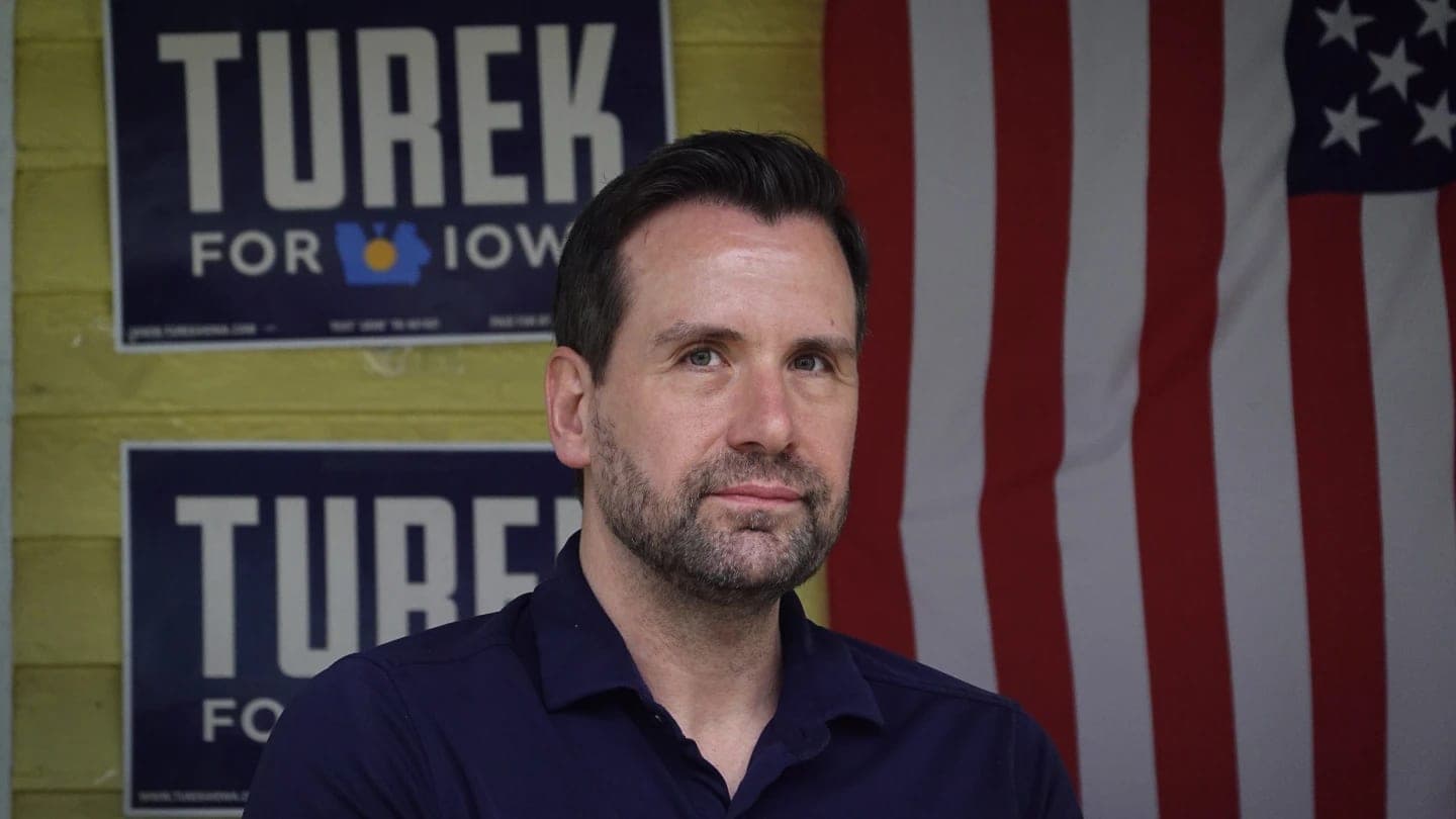 Schumer-backed Senate candidate wins Dem primary in Iowa