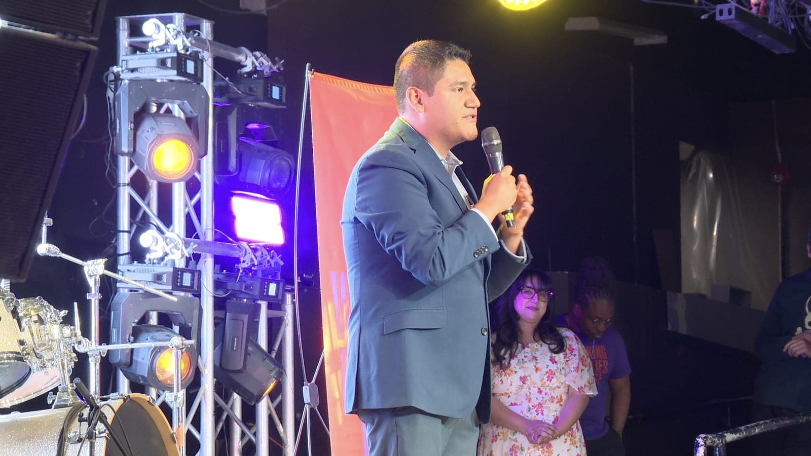 Randy Villegas advances to face Rep. David Valadao in November
