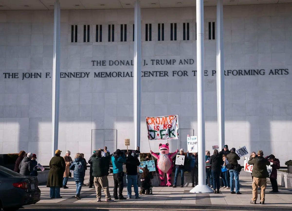 GOP Sen. Mike Lee Blocks Bill To Stop Trump From Demolishing Kennedy Center