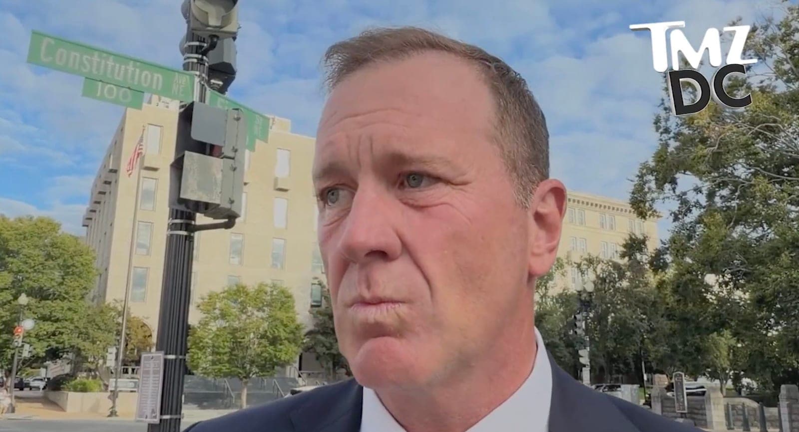 Reporter Confronts Republican Senator on the Street Over Viral Blunder: ‘What Happened in There?’