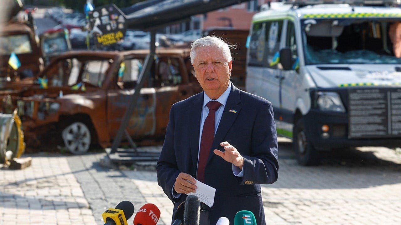 Lindsey Graham's Russia sanctions bill unveiled by bipartisan senators