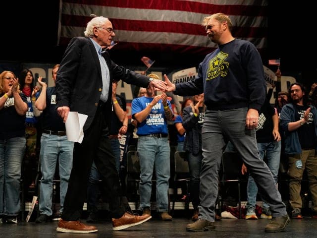 Bernie Sanders Recommends Graham Platner 'Step Aside' from Maine Senate Race After Rape Allegation