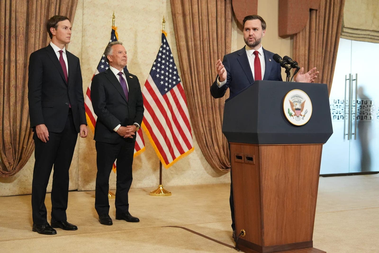 U.S. and Iran end ceasefire talks without agreement and blame each other