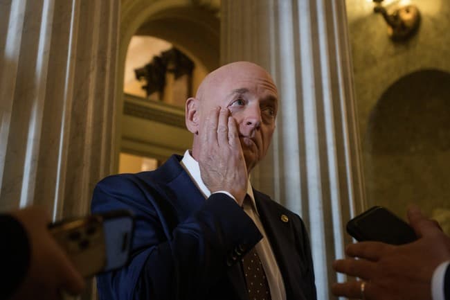 US Oil and Gas Association Calls Out Sen. Mark Kelly As He Complains About AZ Gas Prices