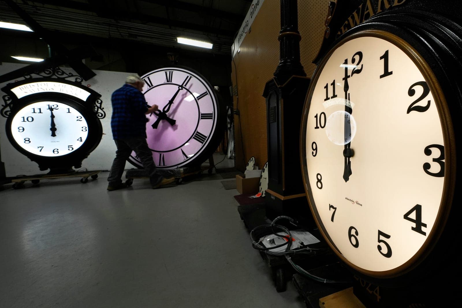 Trump urges calls to Arkansas Sen. Tom Cotton in push for permanent daylight saving time