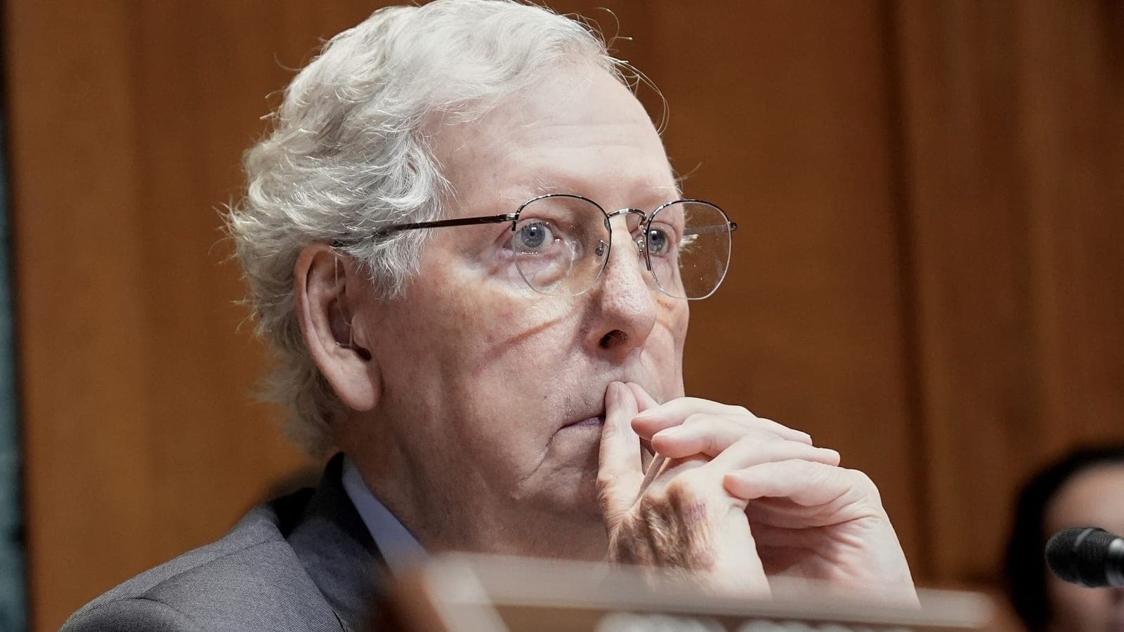 Mitch McConnell health update: Kentucky Senator's team new cover-up exposed as security detail guards hospital