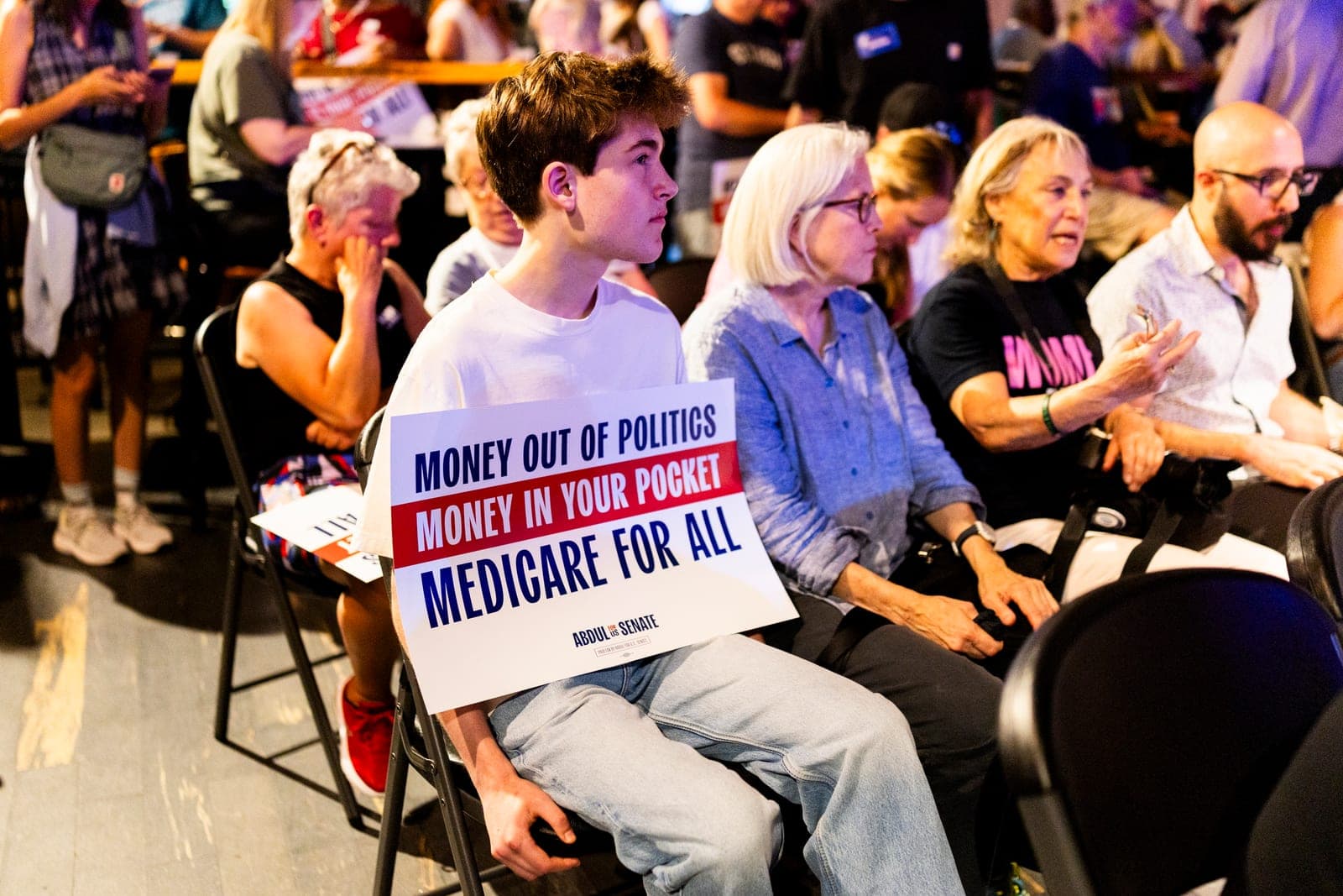 Michigan Democratic primary tests if progressives can win swing states : NPR