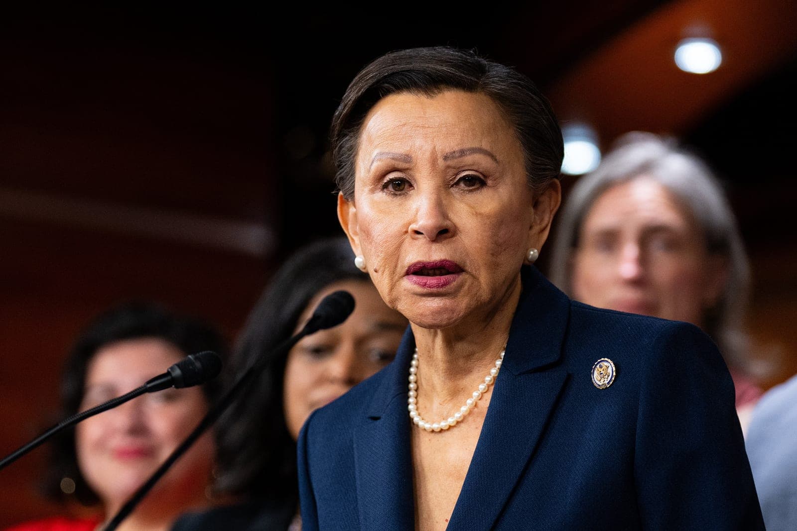 Rep. Nydia Velázquez endorses Antonio Reynoso, goes toe-to-toe with Mamdani