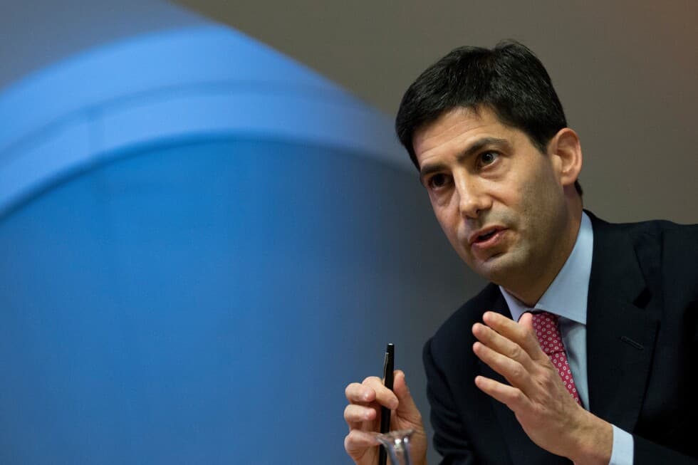 Sen. Warren calls for greater transparency into Federal Reserve nominee's financial holdings - AP News