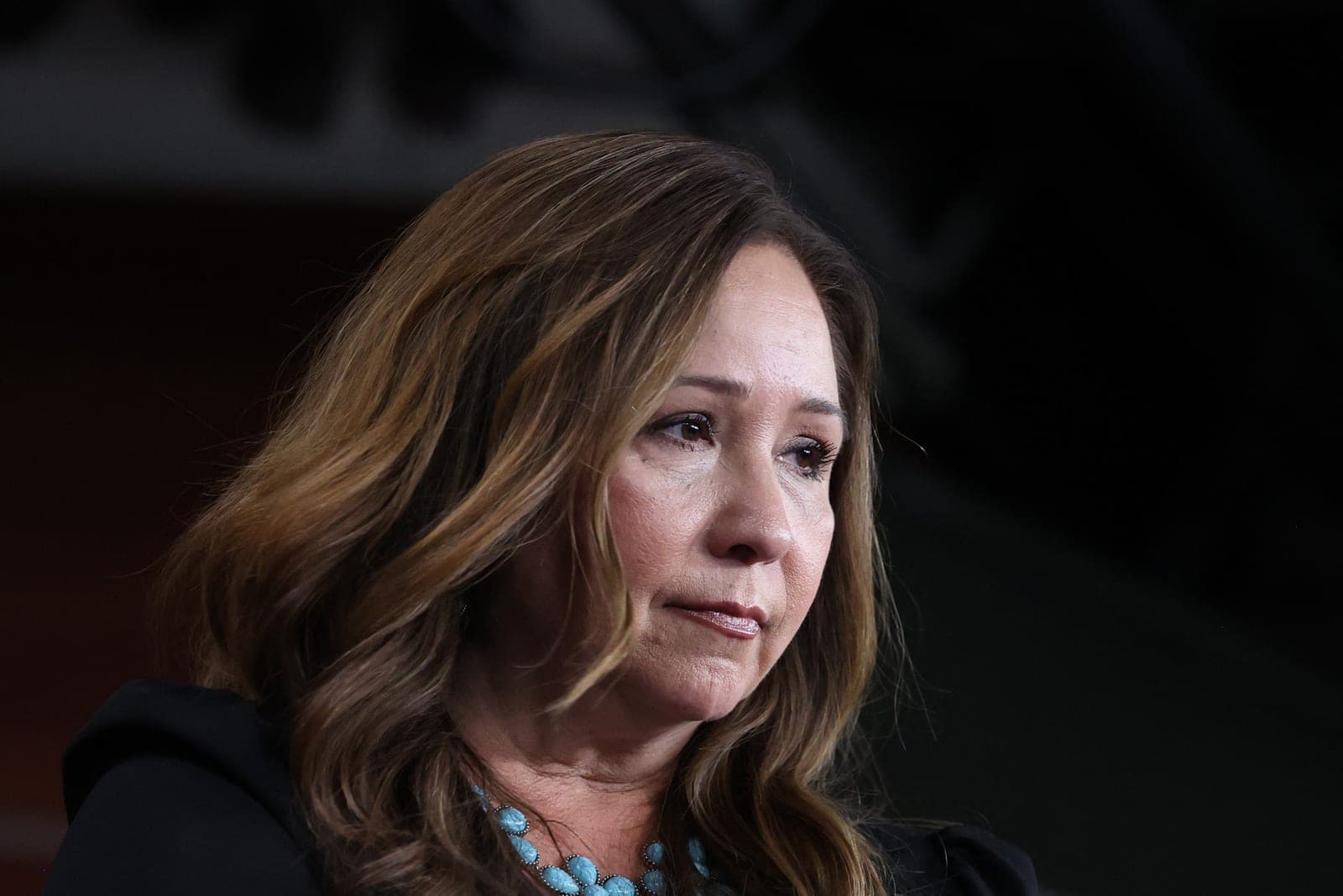 Arizona congresswoman who waited 7 weeks for Mike Johnson to swear her in says she was pepper sprayed by ICE at a taco joint