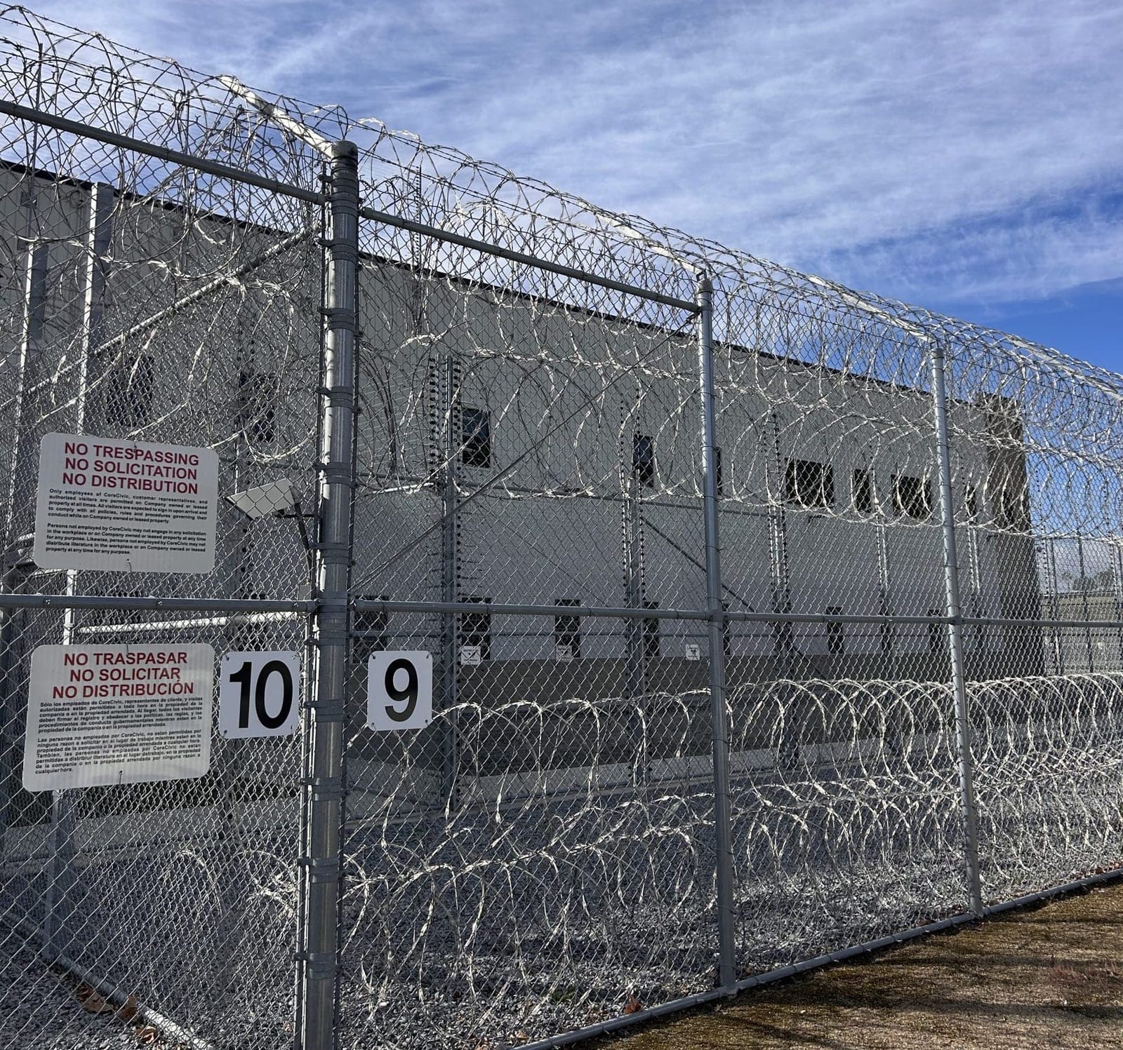 Senator, county officials blast ICE for barring them from detention facility