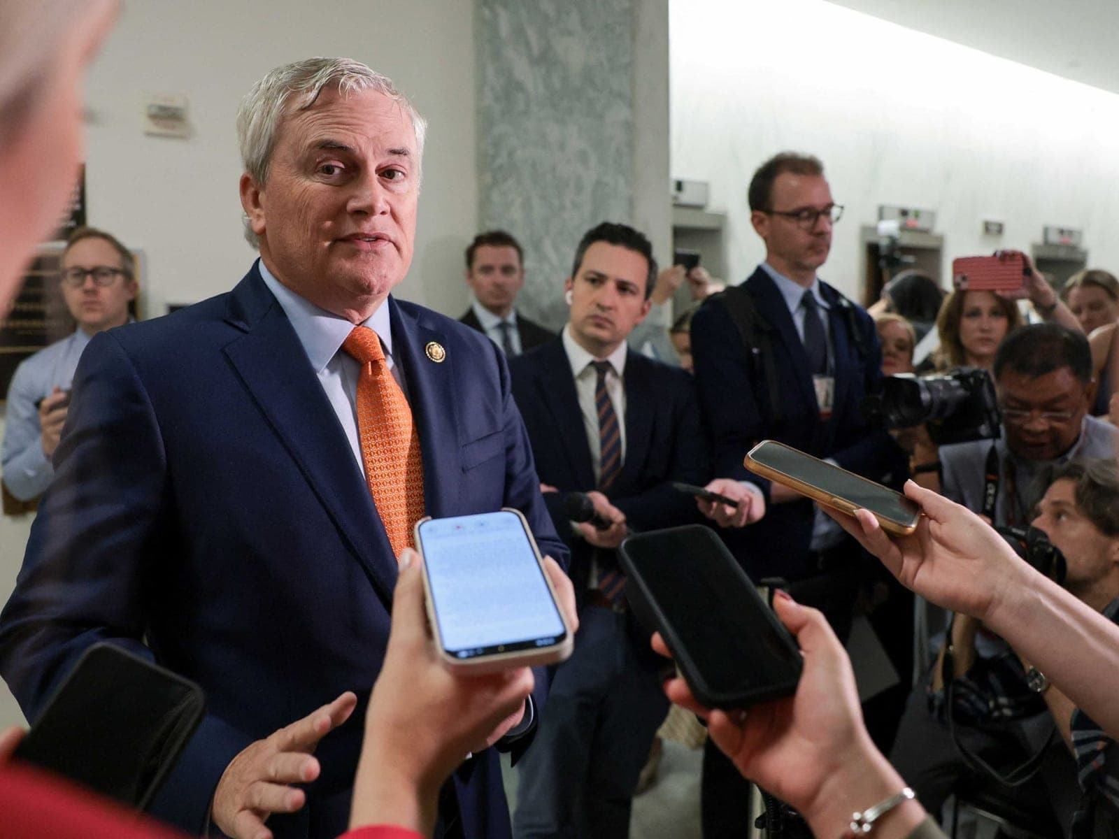 Republicans en masse skip Bondi's closed-door Epstein hearing