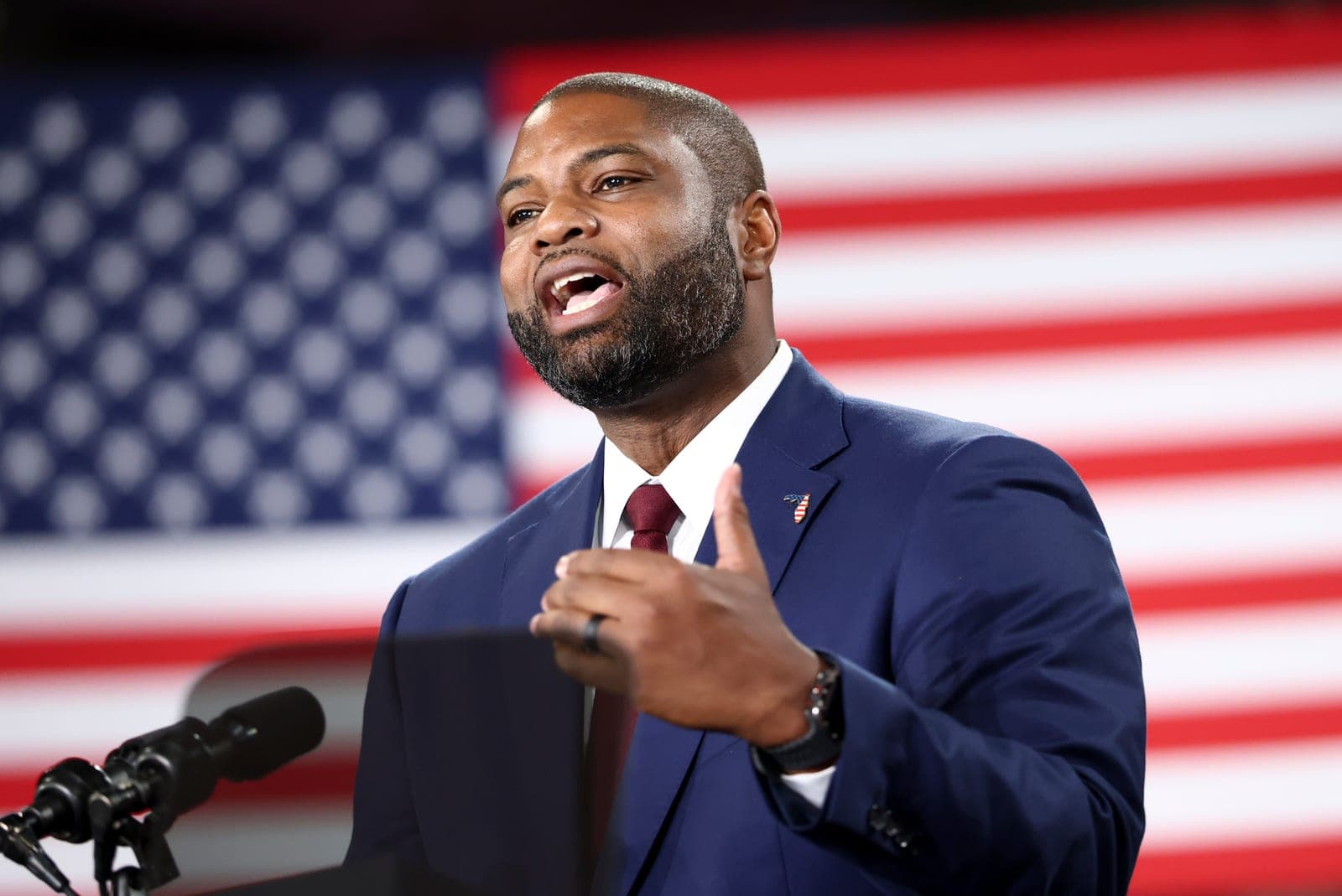 Byron Donalds visits UF , discusses DEI and Amendment 3