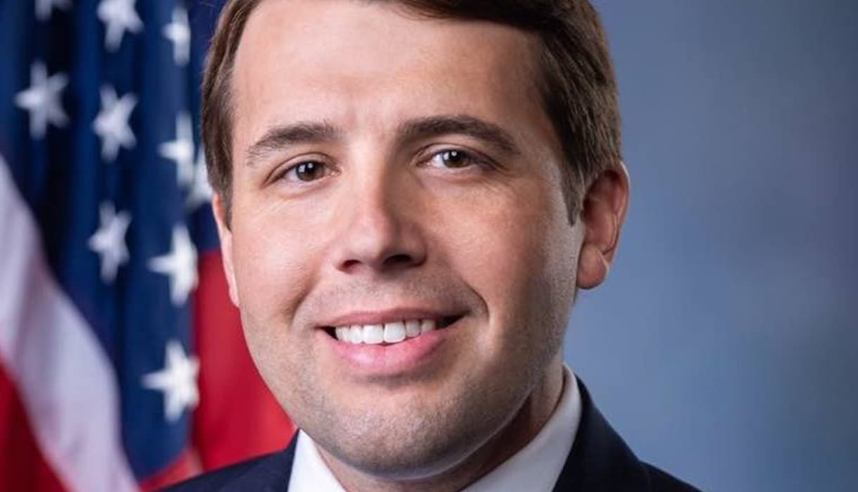 Democrat Outraising GOP Candidates Laughs at Trump Endorsement, "I Approve This Message"