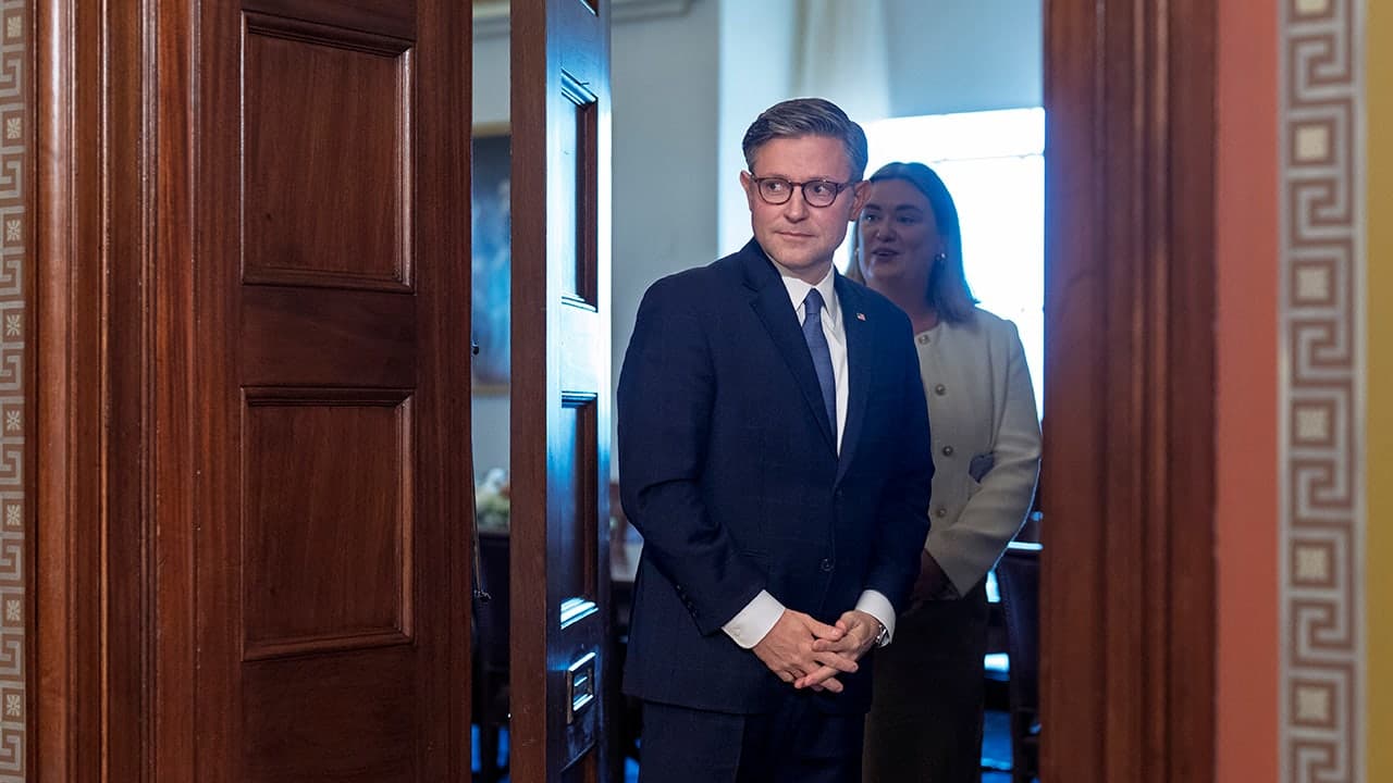 End of government shutdown in sight after funding bill smashes through rebellion