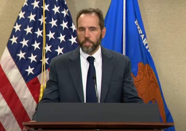 Grassley: Jack Smith Targeted Over 400 Republicans During Arctic Frost