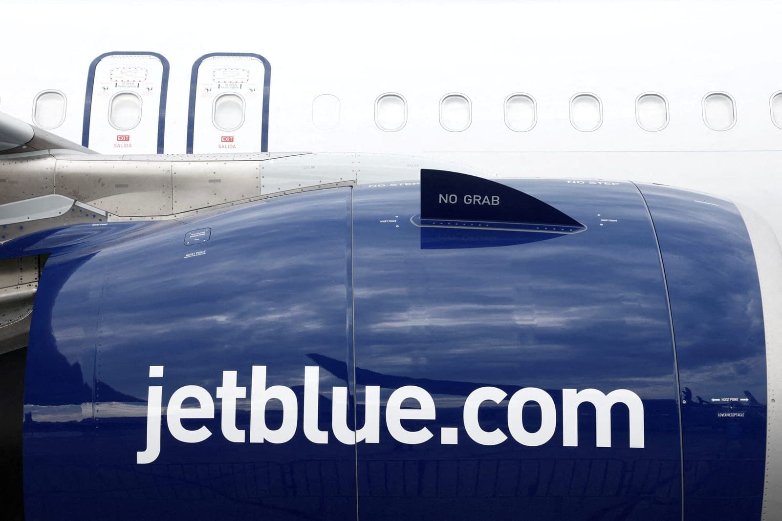 Lawmakers question JetBlue on use of personal data for ticket pricing