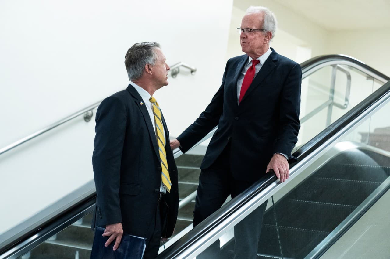 Marshall and Moran vote to continue U.S.-Iran conflict as war powers resolution fails in the Senate