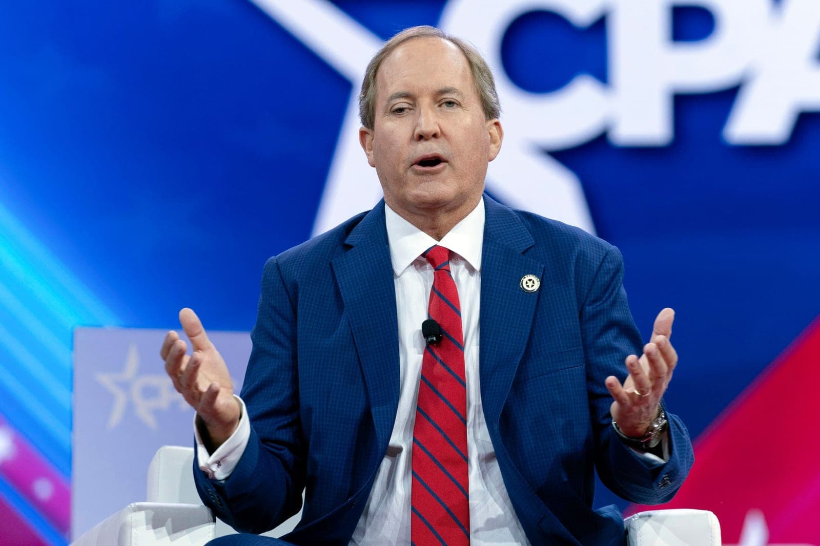Trump trashes Paxton—but wants Texans to still vote for him