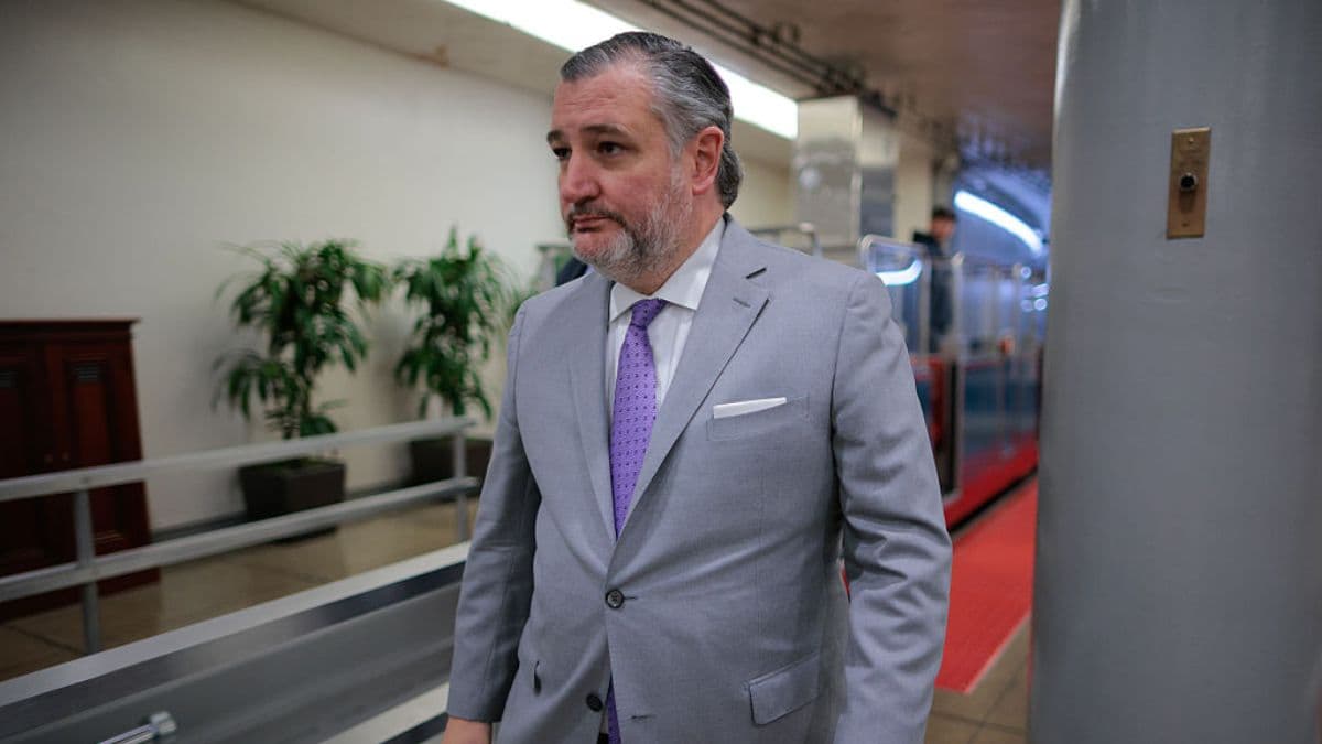 Ted Cruz just tried to call out a Democratic governor for doing what he famously did in 2021, it backfired spectacularly