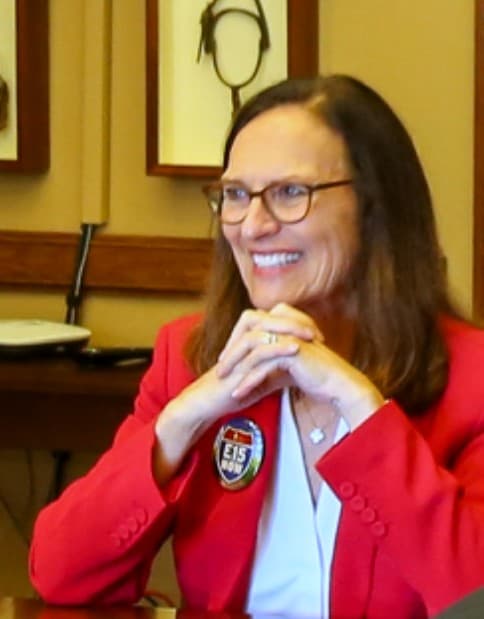 Sen. Fischer Urges Passage of Farm Bill with E15