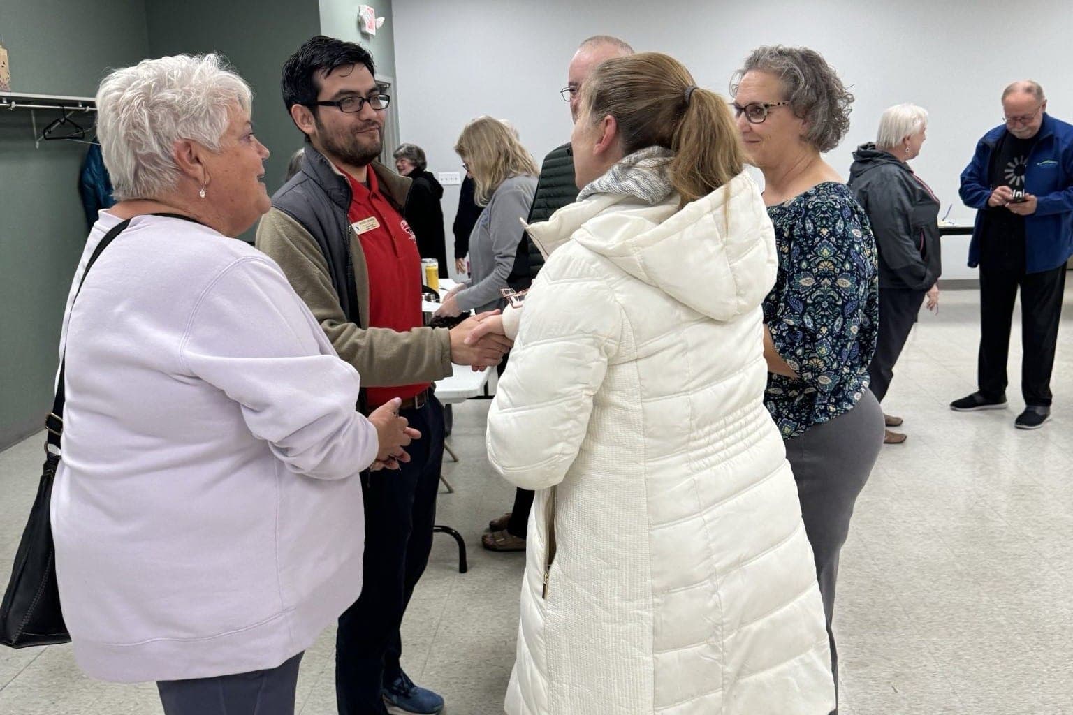 Aranda Leans on Nonpartisan Record in Partisan Fight for 1st District Seat