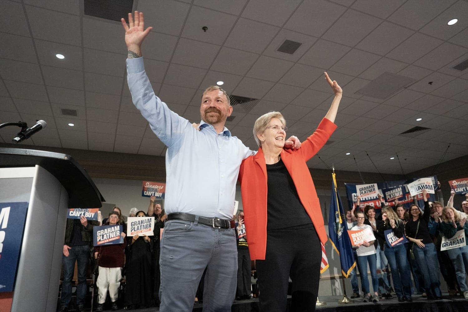 Sen. Elizabeth Warren rallies with Graham Platner in Maine's heated Democratic Senate primary
